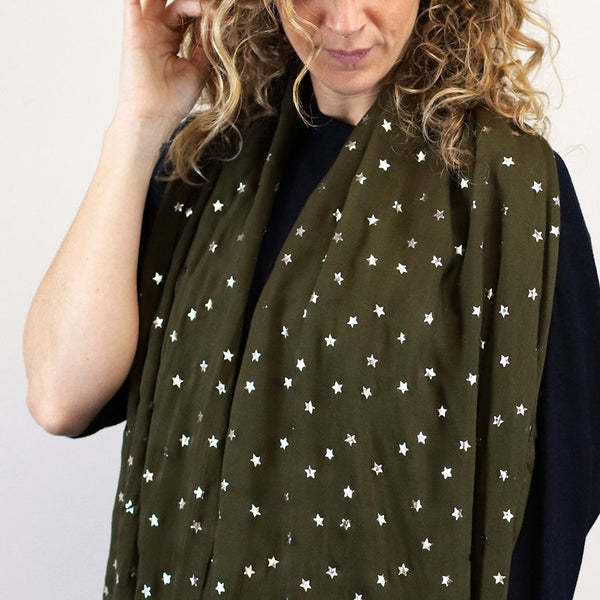 Peace of Mind Dark green scarf with metallic star print