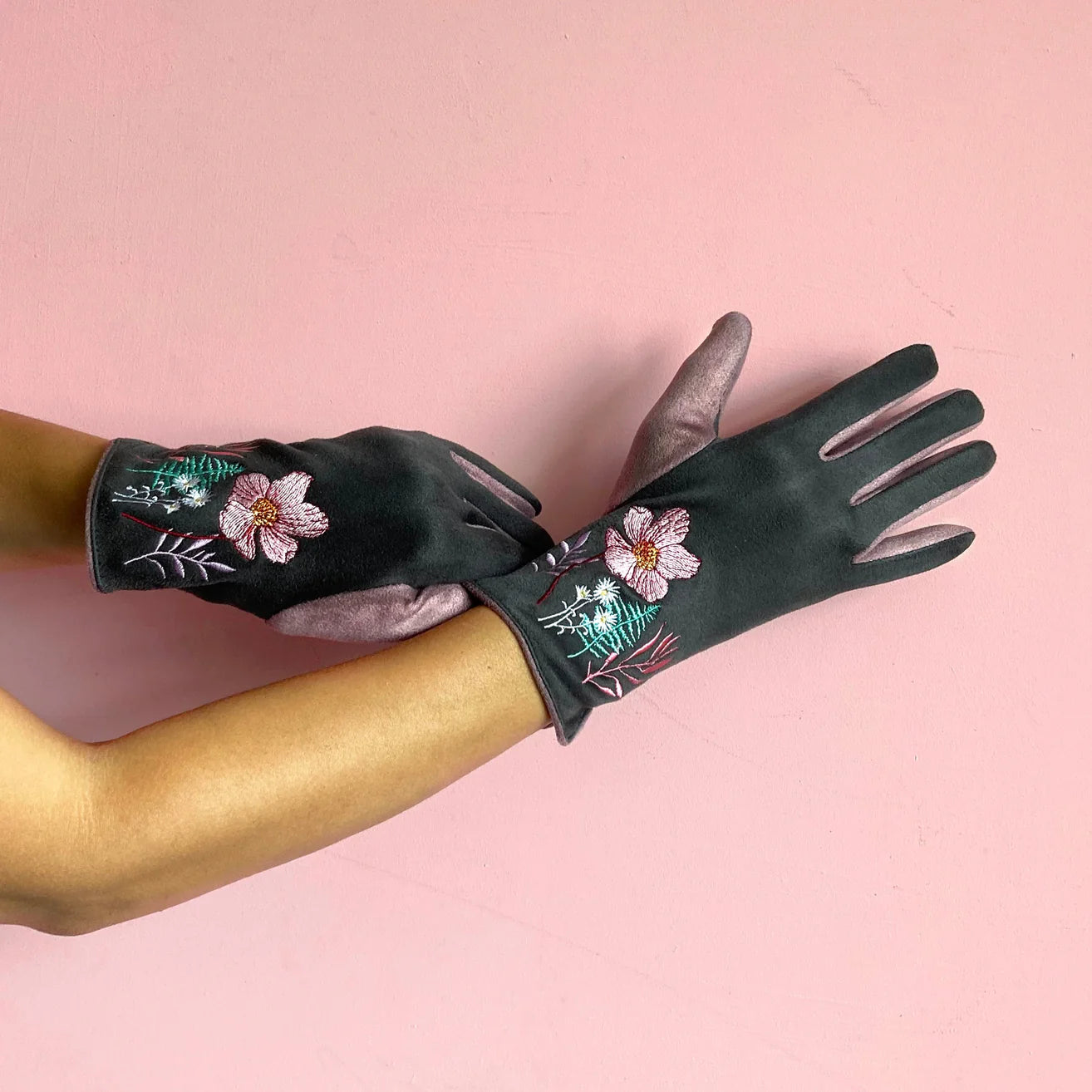 House of Disaster Posy Gloves