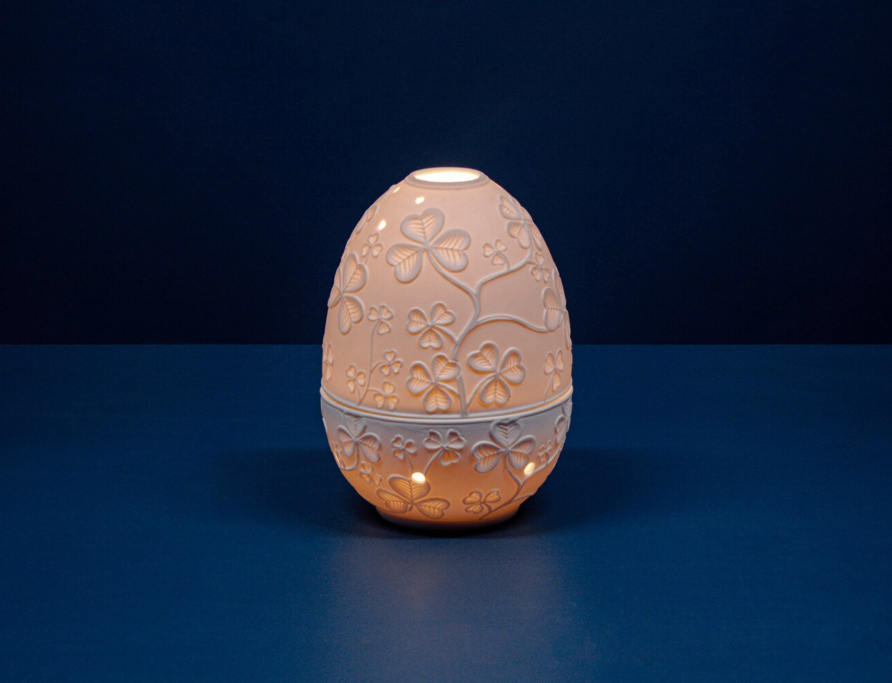 Light-Glow Shamrock Oval Tealight Candle Holder